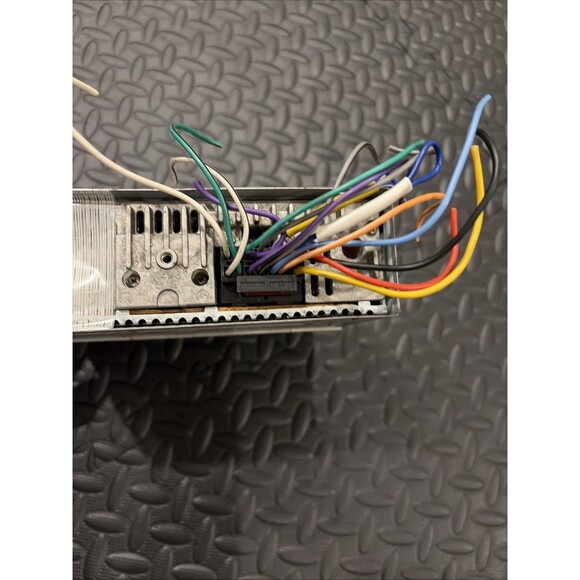 Sony In Dash CDXL350 FM/AM Compact Disc Player Car Stereo w/Detachable Faceplate - Picture 4 of 8